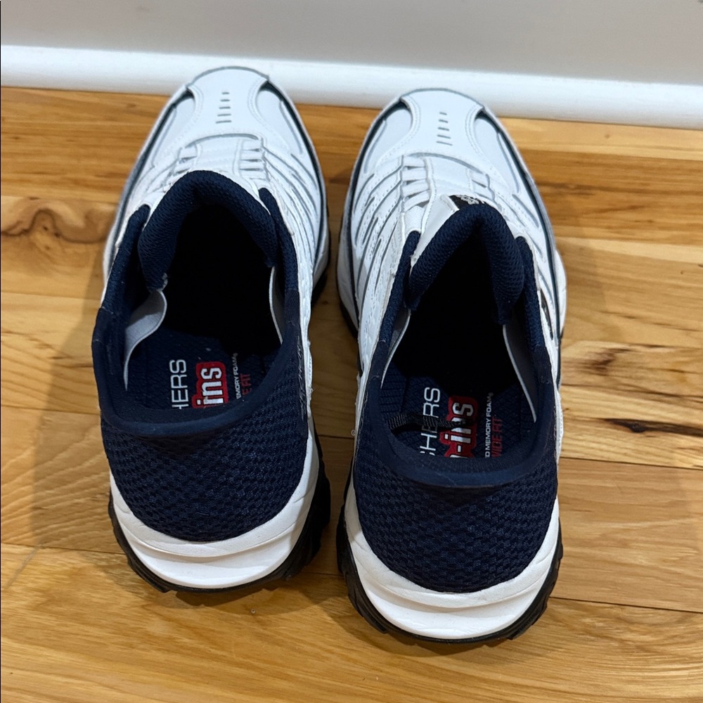 Slip-ins Skechers White and Navy Men's Athletic Walking Shoes - Picture 2 of 3